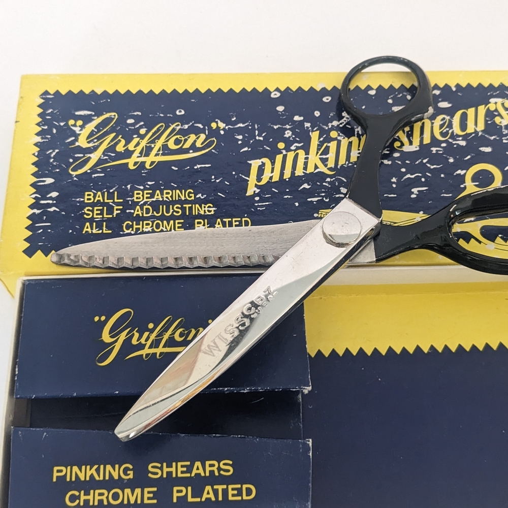 Griffon Chrome Pinking Shears with Black Handle Fiscar Scissors Included